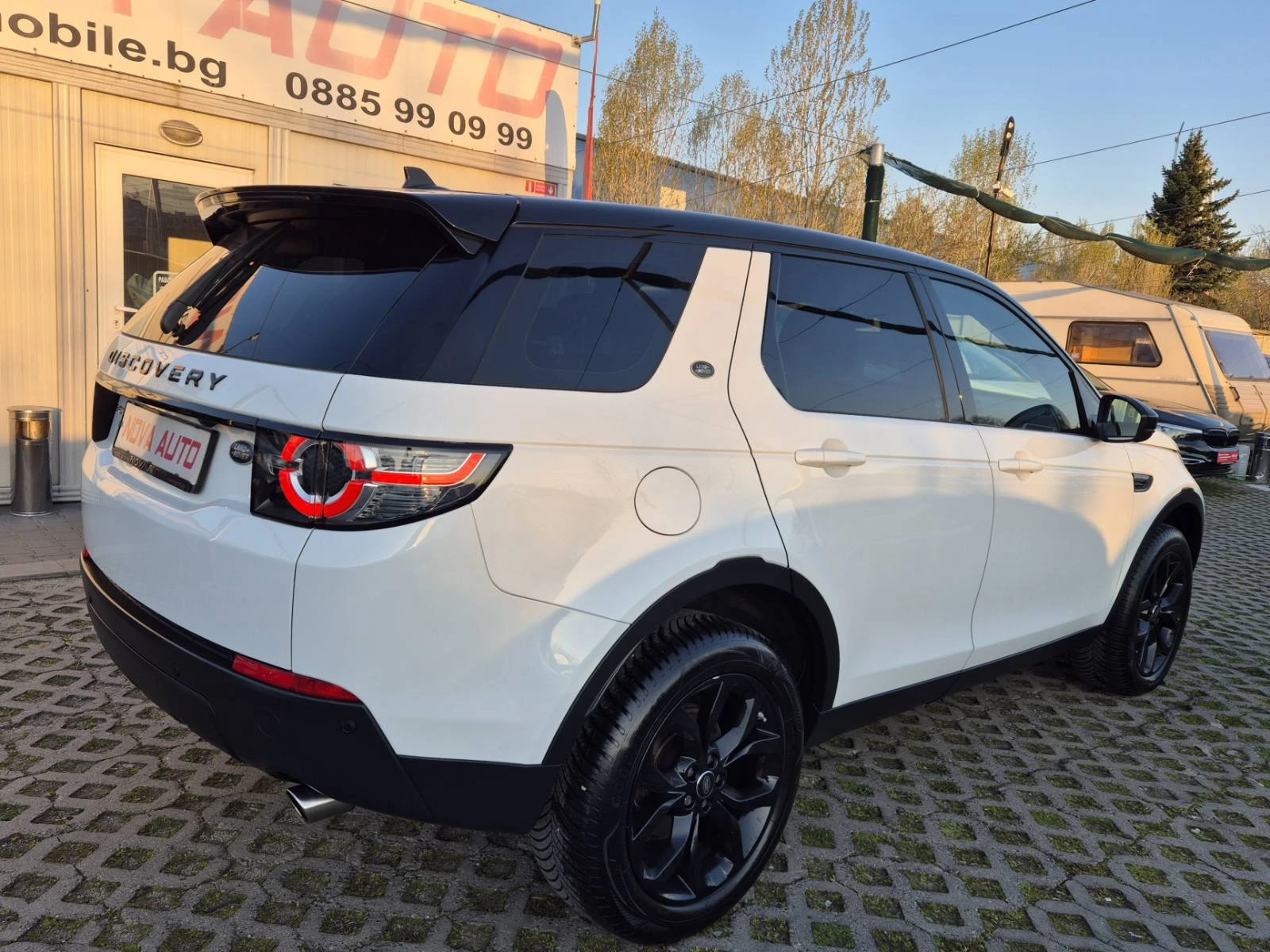 Land Rover Discovery Sport 2.0D-HSE, снимка 4 - Автомобили и джипове - 54151060