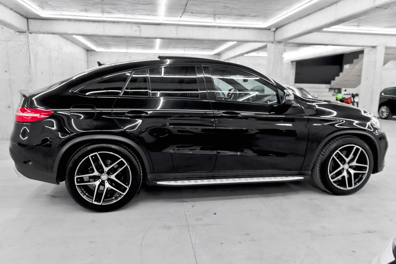 Mercedes-Benz GLE 43 AMG Coupe, снимка 4 - Автомобили и джипове - 54562777