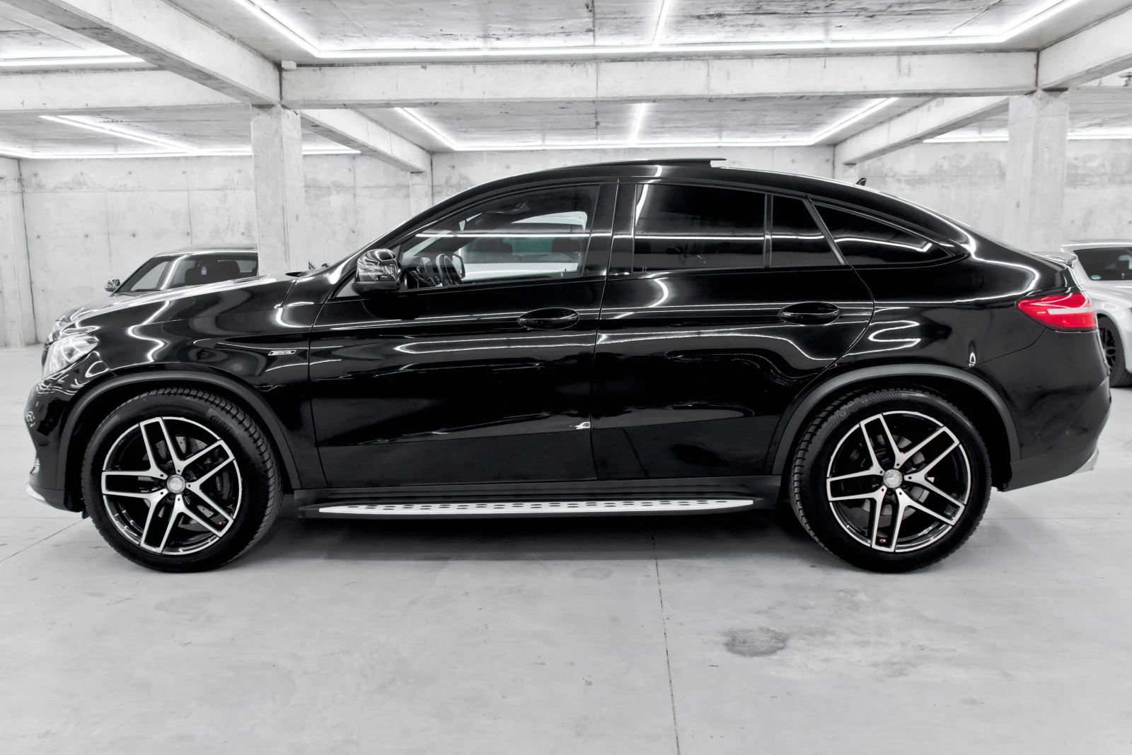 Mercedes-Benz GLE 43 AMG Coupe, снимка 8 - Автомобили и джипове - 54562777