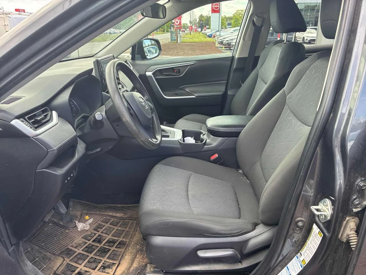 Toyota Rav4 * LE * CARFAX * ПОДГРЕВИ * KEYLESS * АВТОКРЕДИТ, снимка 5 - Автомобили и джипове - 54755632