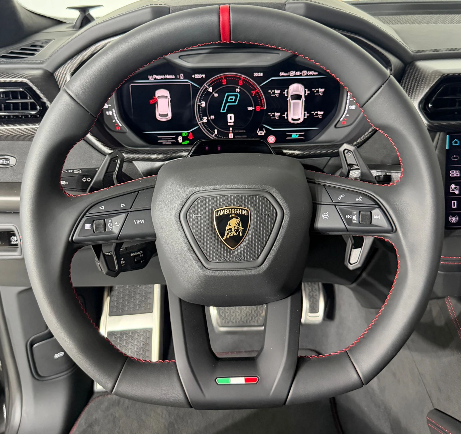 Lamborghini Urus SE* Carbon* HuD* Pano* B&O, снимка 15 - Автомобили и джипове - 54968109