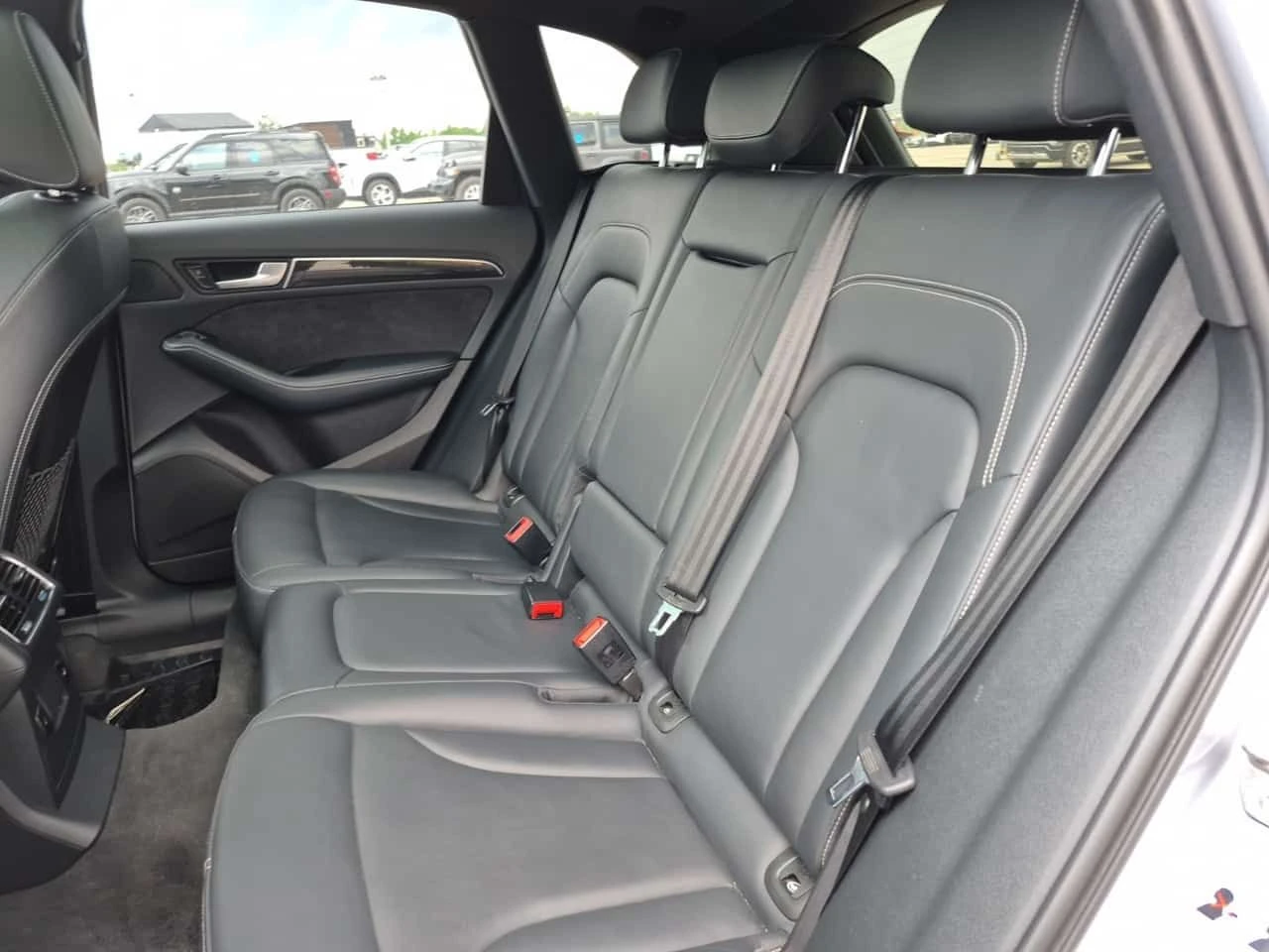 Audi SQ5  3.0T TECHNIK | ЦЕНА ДО БЪЛГАРИЯ | КОЖА | ПАНОРАМА, снимка 11 - Автомобили и джипове - 55165231
