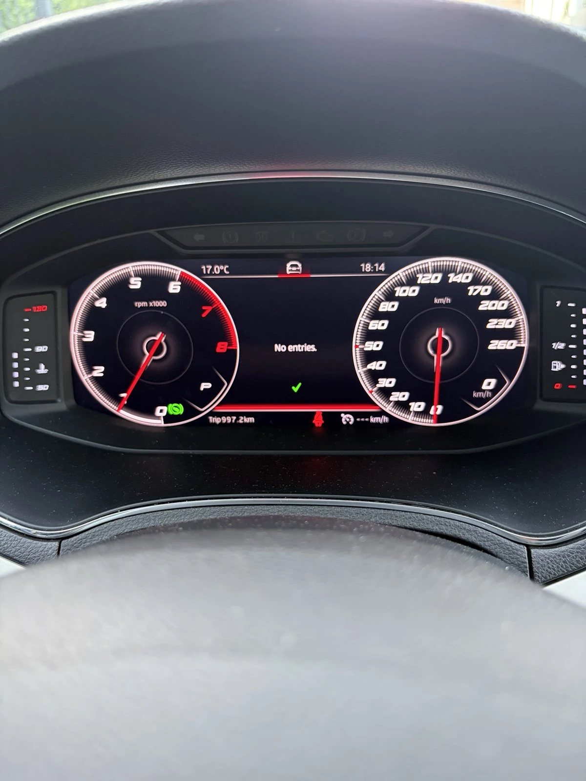 Seat Arona, снимка 9 - Автомобили и джипове - 56344289
