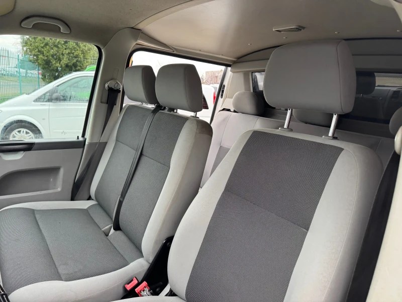VW T6 2.0TDI* Климатик* 5+ 1 места, снимка 6 - Бусове и автобуси - 53118095