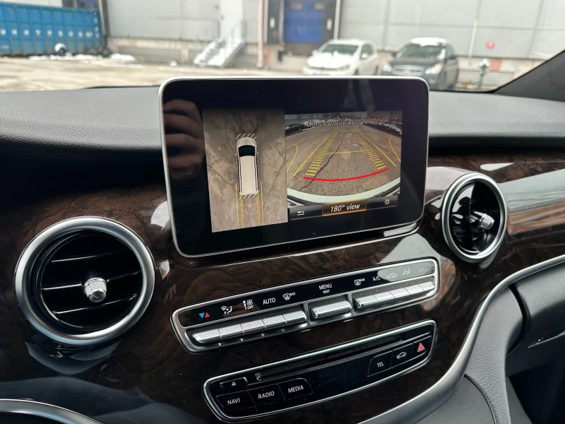 Mercedes-Benz V 220, снимка 13 - Бусове и автобуси - 53362956