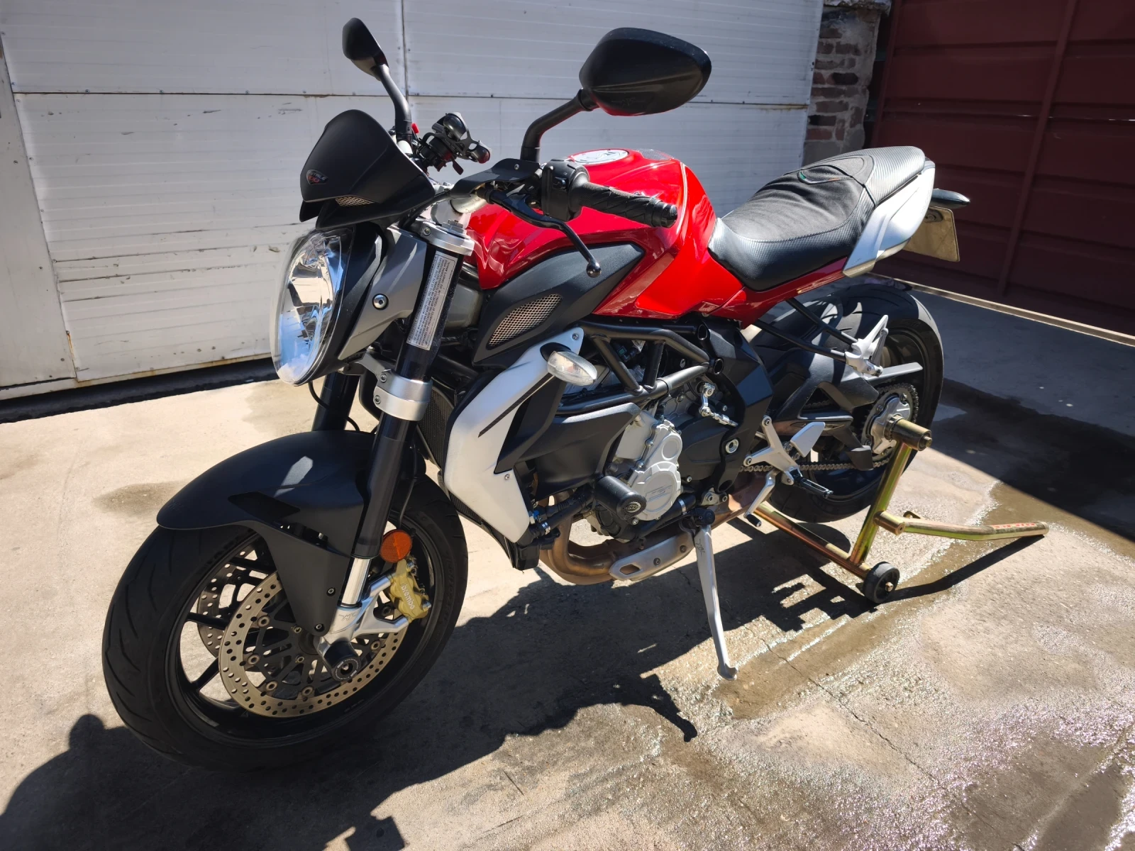 MV Agusta Brutale Brutale 800, снимка 10 - Мотоциклети и мототехника - 56057506