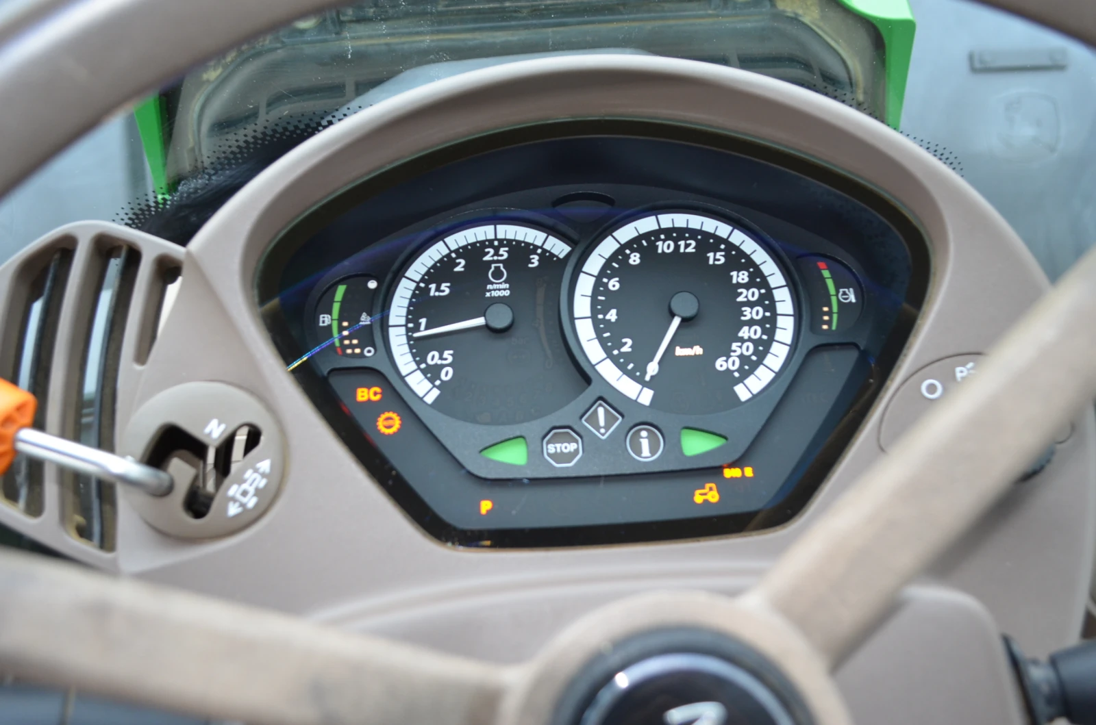 ������� John Deere 6215R | Mobile.bg � ����������� 12