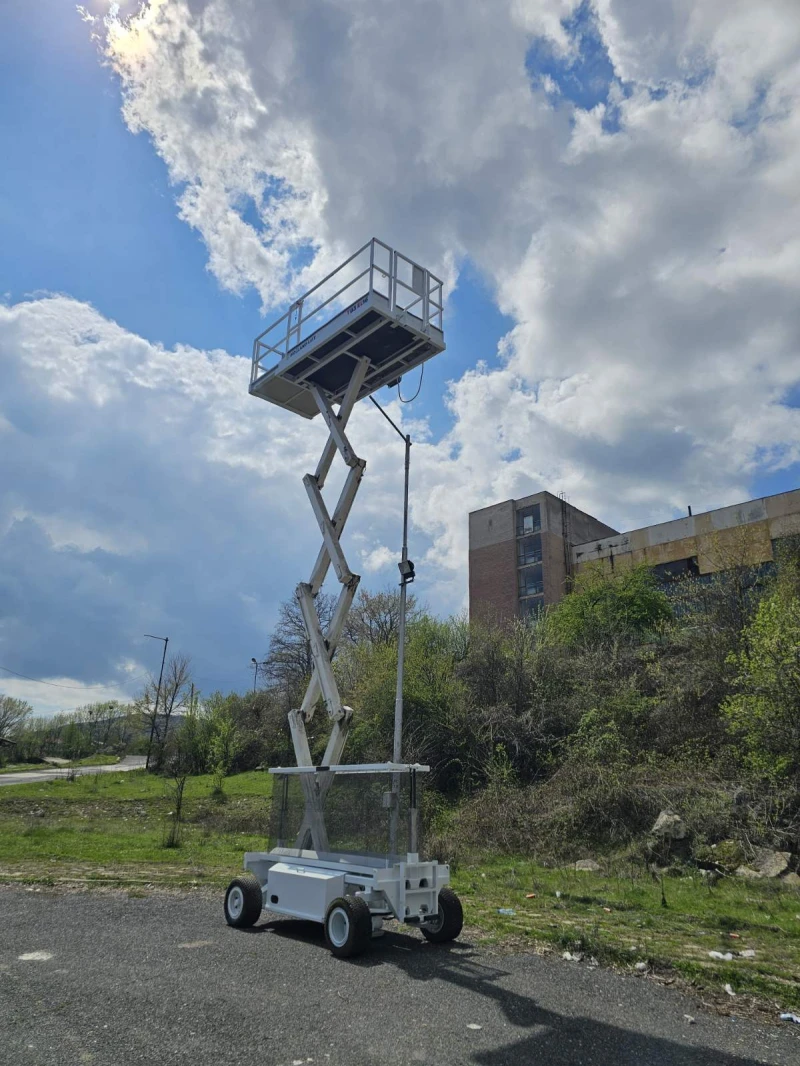 Автовишка Друга марка HOLLAND LIFT 83EL16, снимка 10 - Индустриална техника - 49901379