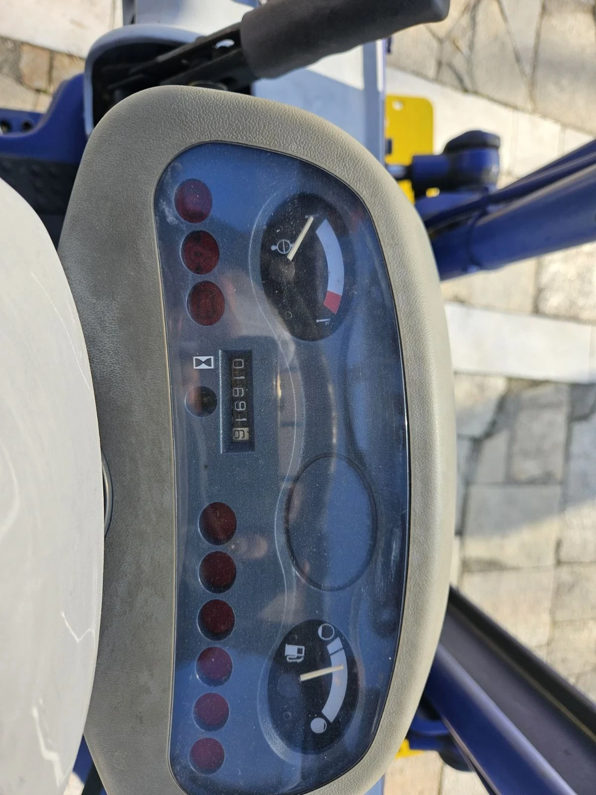 ������� Komatsu  LE-15 | Mobile.bg � ����������� 9