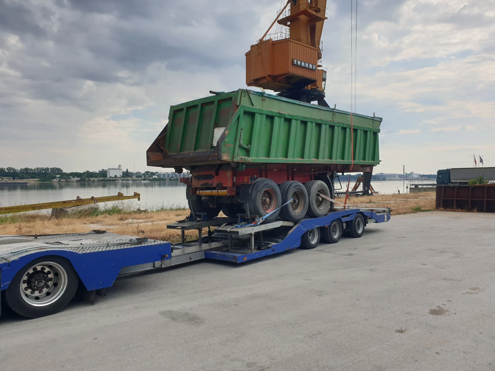Полуремарке Schwarzmuller Мостове за гондоли , снимка 6 - Ремаркета - 55528160