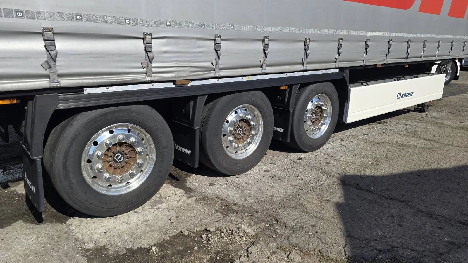 Полуремарке Krone, снимка 8 - Ремаркета - 55735501