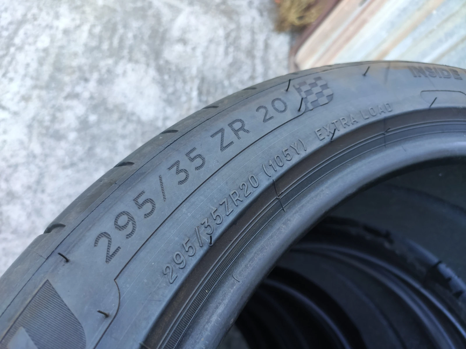 Гуми Летни 295/35R20, снимка 6 - Гуми и джанти - 54985698
