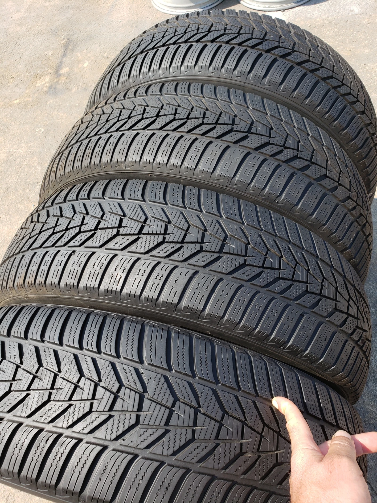 ���� 235/65R19 | Mobile.bg � ����������� 3