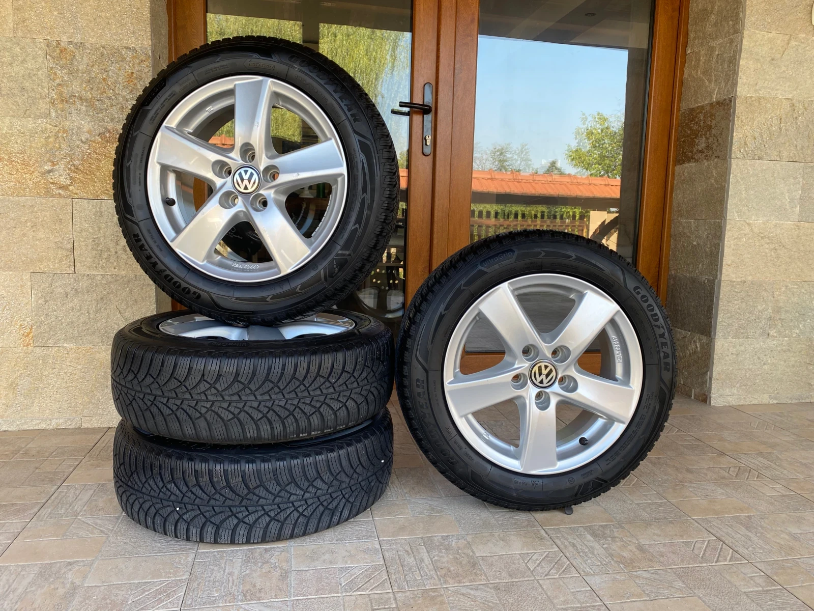 Гуми с джанти Goodyear 185/60R15