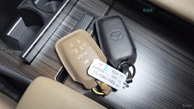 Toyota Sienna 2.5HYBRID* AWD* ПОДГРЕВ* ОБДУХВАНЕ* ШИБИДАХ* КАМЕР, снимка 17
