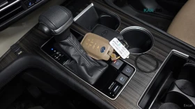 Toyota Sienna 2.5HYBRID* AWD* ПОДГРЕВ* ОБДУХВАНЕ* ШИБИДАХ* КАМЕР, снимка 8