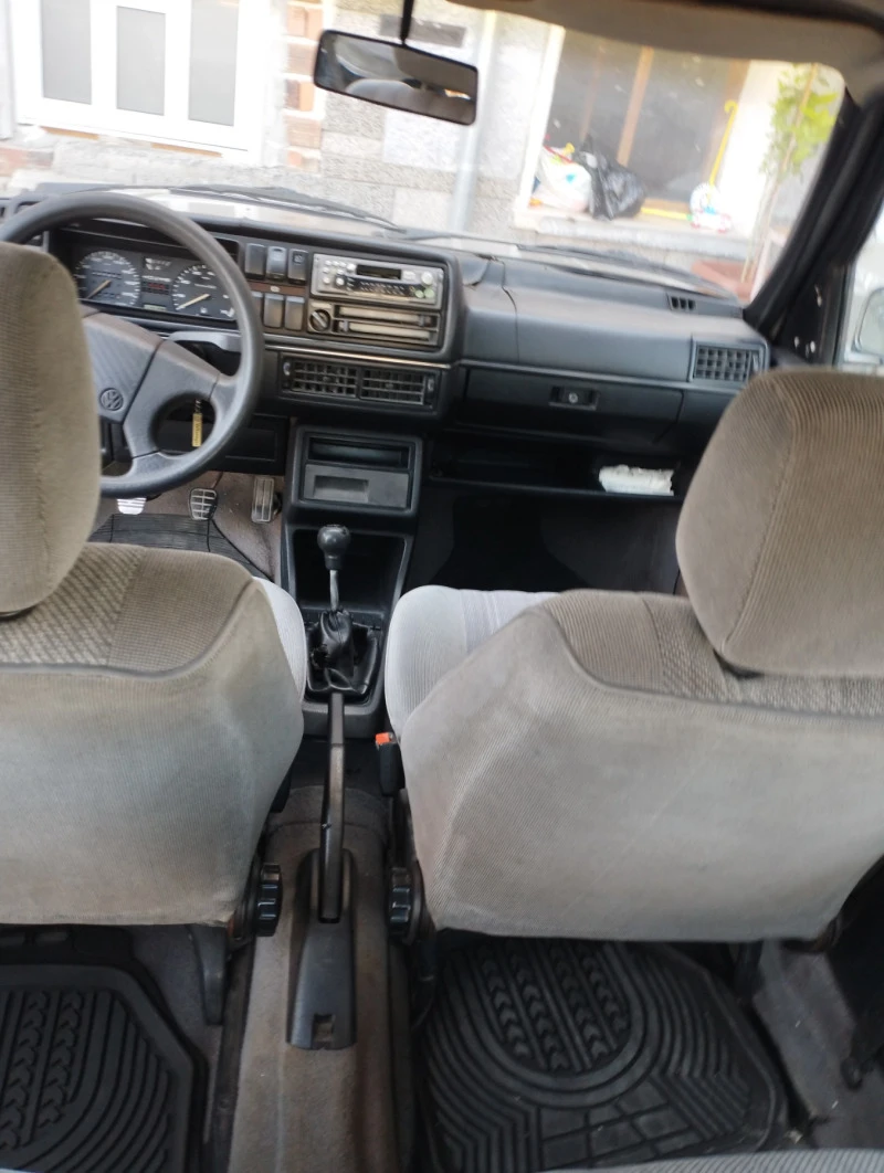 VW Golf 1, 6, снимка 3 - Автомобили и джипове - 46578868