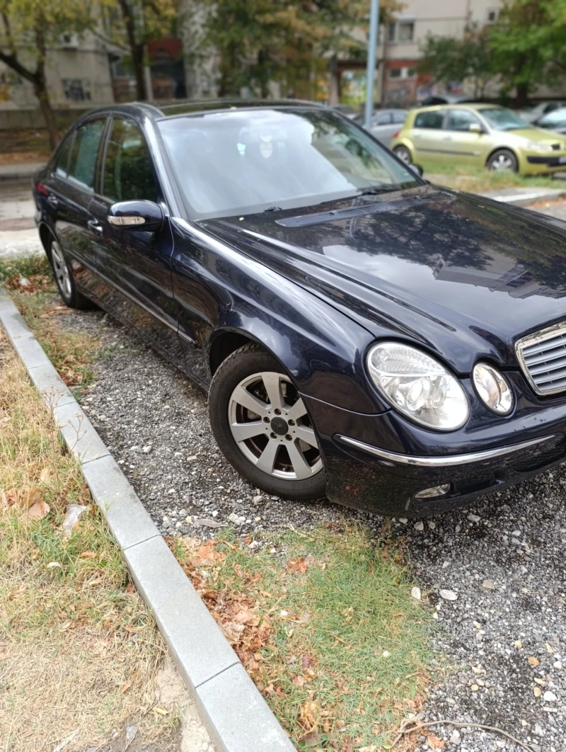 Mercedes-Benz 240, снимка 11 - Автомобили и джипове - 47409486