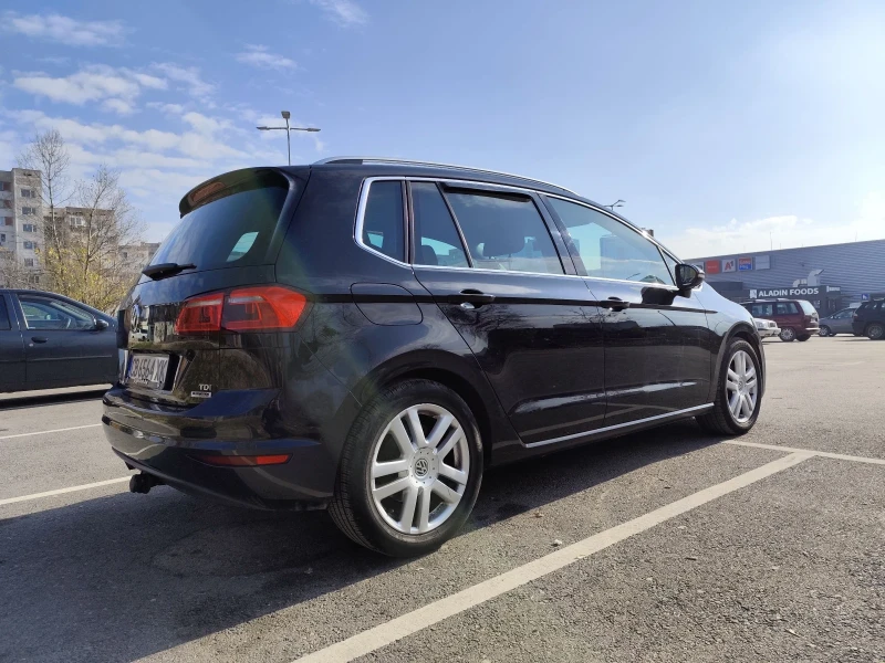 VW Golf Sportsvan, снимка 8 - Автомобили и джипове - 48355476