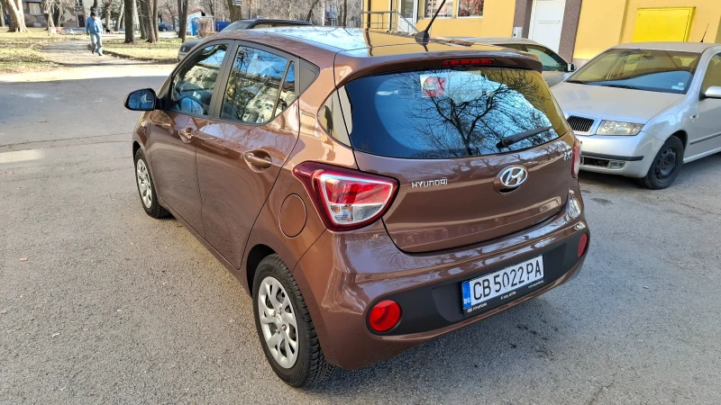 Hyundai I10 1.2i бензин, снимка 3 - Автомобили и джипове - 49085931