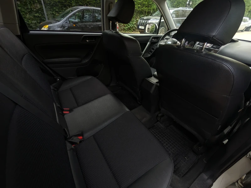 Subaru Forester XT, снимка 10 - Автомобили и джипове - 51993410