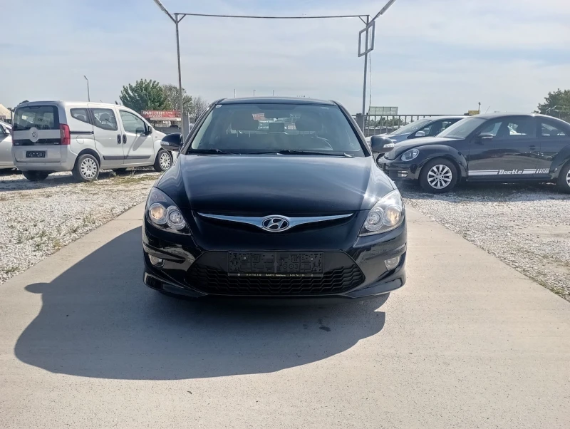 Hyundai I30 1.4, ФЕЙС, сервизна книжка , снимка 2 - Автомобили и джипове - 51623738