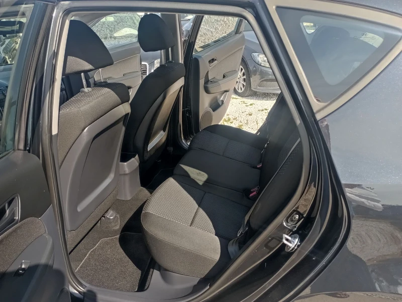 Hyundai I30 1.4, ФЕЙС, сервизна книжка , снимка 9 - Автомобили и джипове - 51623738