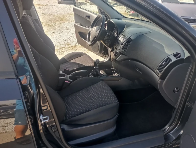 Hyundai I30 1.4, ФЕЙС, сервизна книжка , снимка 7 - Автомобили и джипове - 51623738