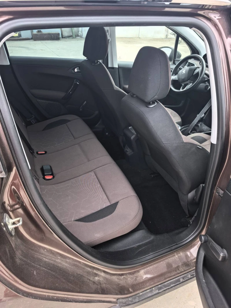 Peugeot 2008 1.2 VTi Active, снимка 5 - Автомобили и джипове - 52091692