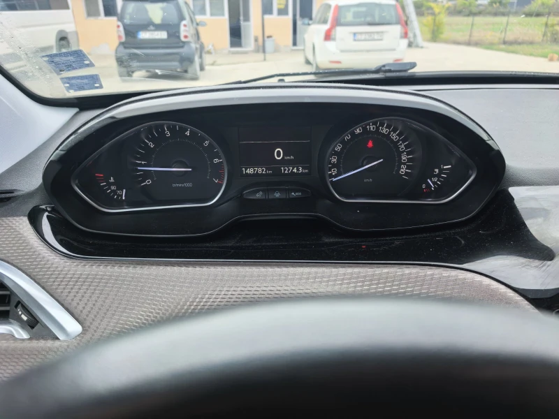 Peugeot 2008 1.2 VTi Active, снимка 9 - Автомобили и джипове - 52091692