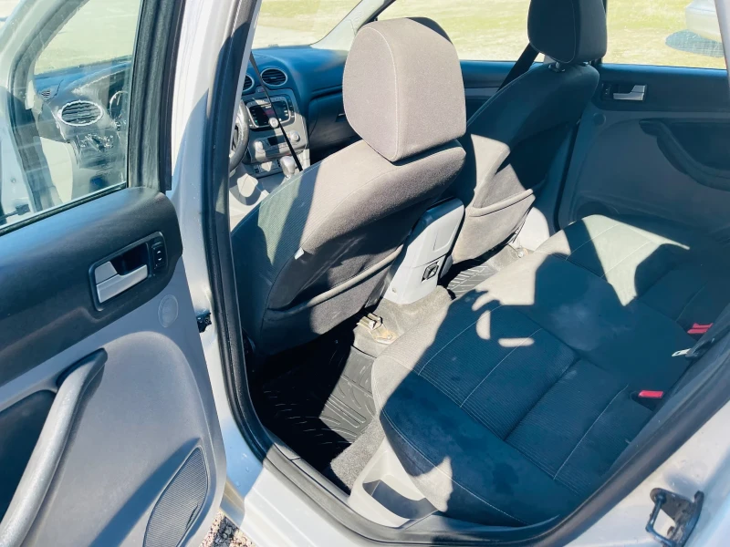 Ford Focus 1.6  HDI 109к 2009г , снимка 11 - Автомобили и джипове - 52648474