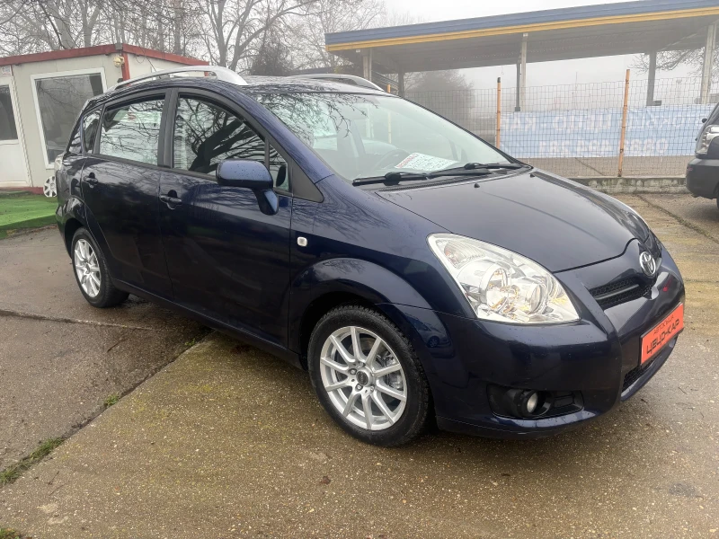 Toyota Corolla verso 2008+ 2.2TDI+ 136кс+ ФЕЙС+ З.ГУМИ, снимка 3 - Автомобили и джипове - 52826408