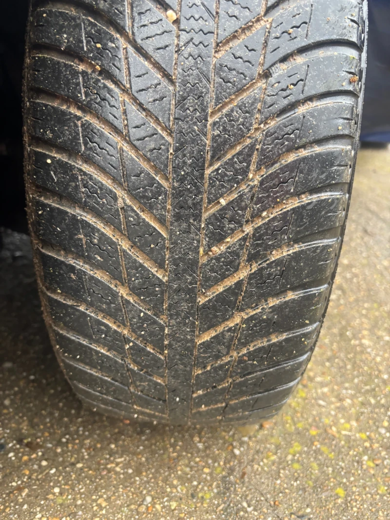 Toyota Corolla verso 2008+ 2.2TDI+ 136кс+ ФЕЙС+ З.ГУМИ, снимка 16 - Автомобили и джипове - 52826408