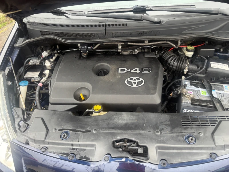 Toyota Corolla verso 2008+ 2.2TDI+ 136кс+ ФЕЙС+ З.ГУМИ, снимка 17 - Автомобили и джипове - 52826408