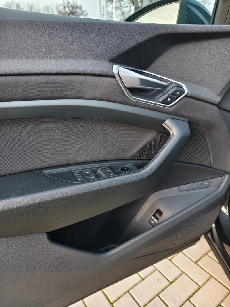 Audi E-Tron Sportback, 55 Quattro, 95kWh, в Гаранция., снимка 13 - Автомобили и джипове - 52881020