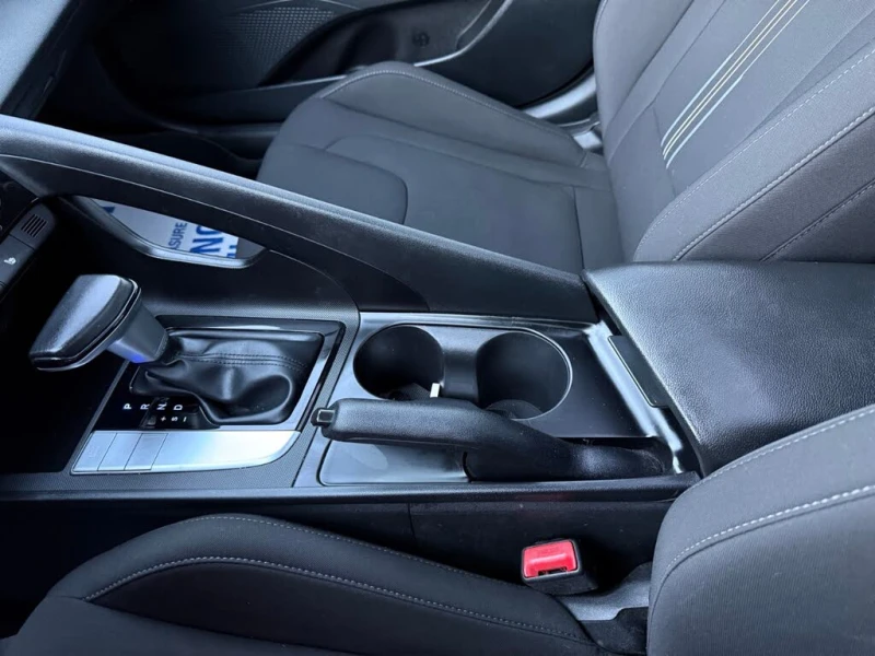 Hyundai Elantra Hyundai Elantra Preferre* АвтоКредит* (ЦЕНА ДО БГ), снимка 7 - Автомобили и джипове - 53402159