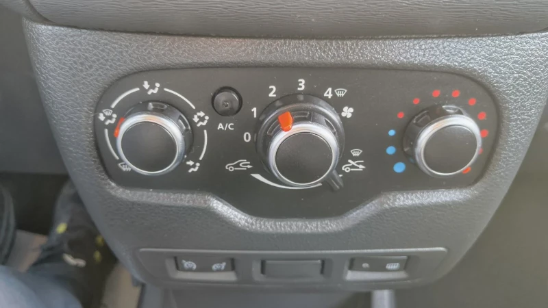 Dacia Dokker 1, 5-Stepway, снимка 6 - Автомобили и джипове - 53444852