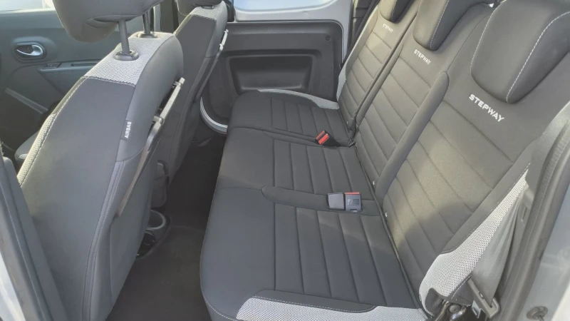 Dacia Dokker 1, 5-Stepway, снимка 14 - Автомобили и джипове - 53444852