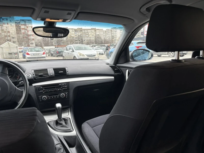 BMW 120 BMW 118d/FACELIFT/2.0D/AVTOMAT, снимка 11 - Автомобили и джипове - 53566132