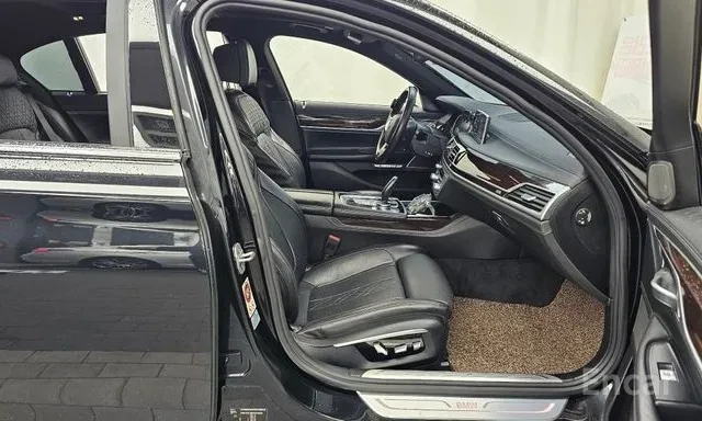 BMW 730 Ld * XDRIVE * ОБДУХВАНЕ * TV * 360 * HEAD UP * , снимка 10 - Автомобили и джипове - 56160742