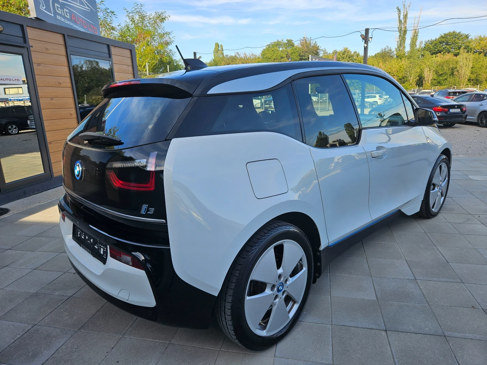 BMW i3 120 Ah - изображение 6