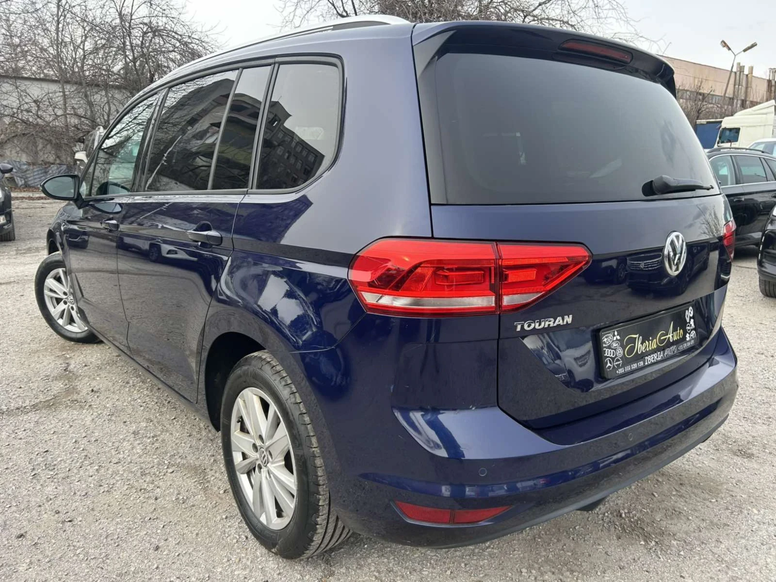 VW Touran 1.6 TDI 115 * 7 МЕСТА * ПАНОРАМА * КАМЕРА * АСС *  - изображение 6