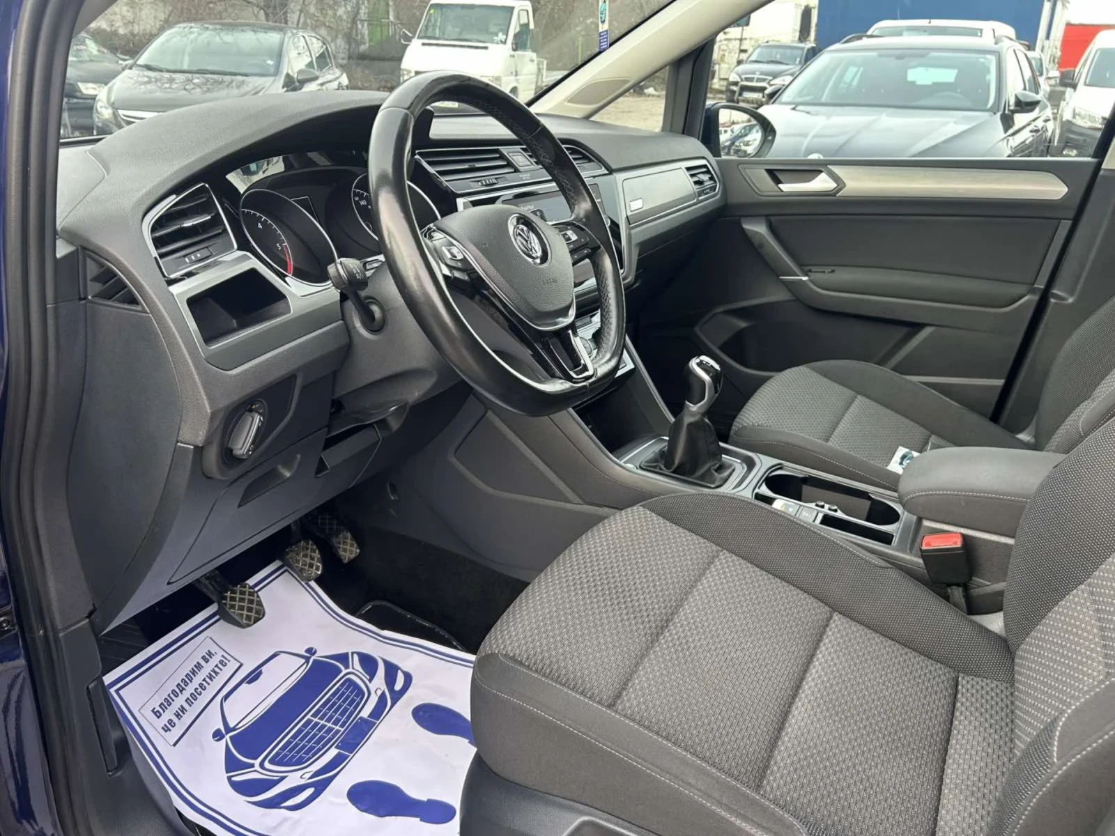 VW Touran 1.6 TDI 115 * 7 МЕСТА * ПАНОРАМА * КАМЕРА * АСС *  - изображение 3