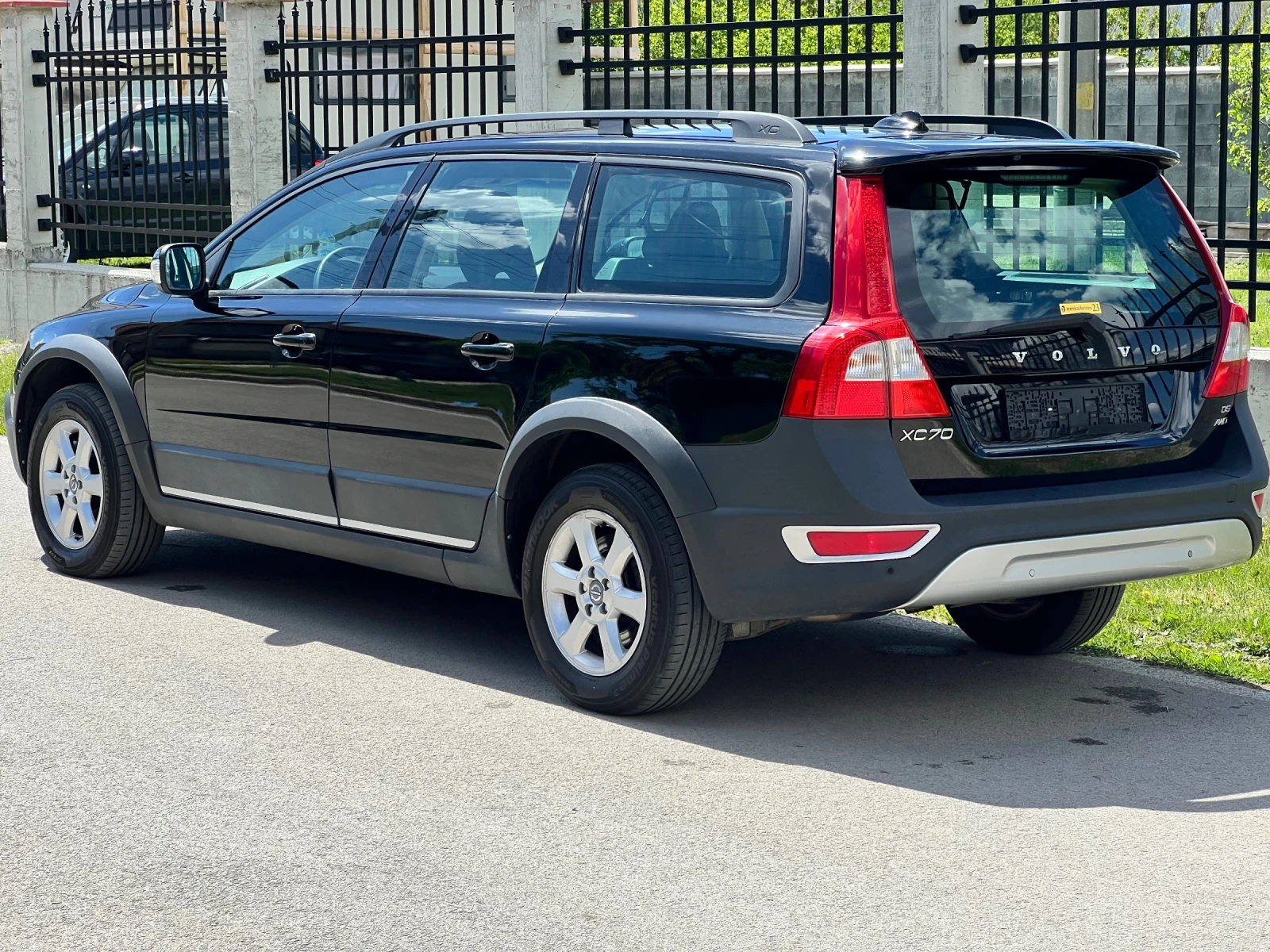 Volvo Xc70 2.4 D5 - изображение 4