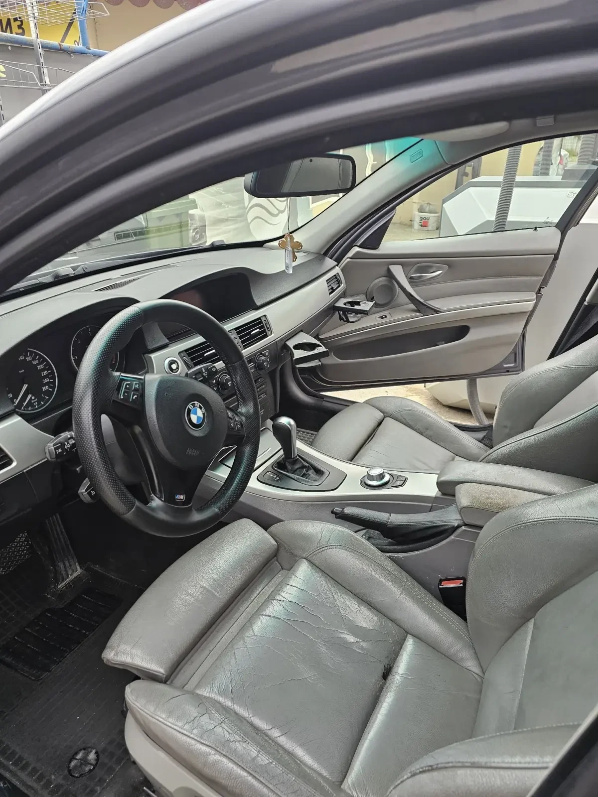 BMW 320  - изображение 7