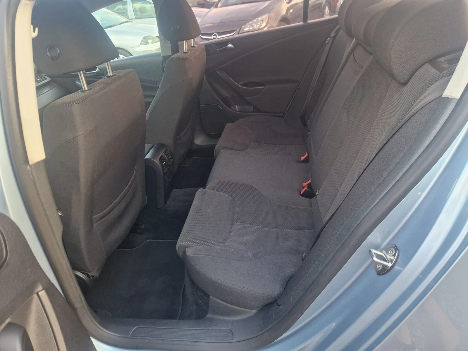 VW Passat 2.0TDI 140PS.SEDAN ITALIA  | Mobile.bg   11