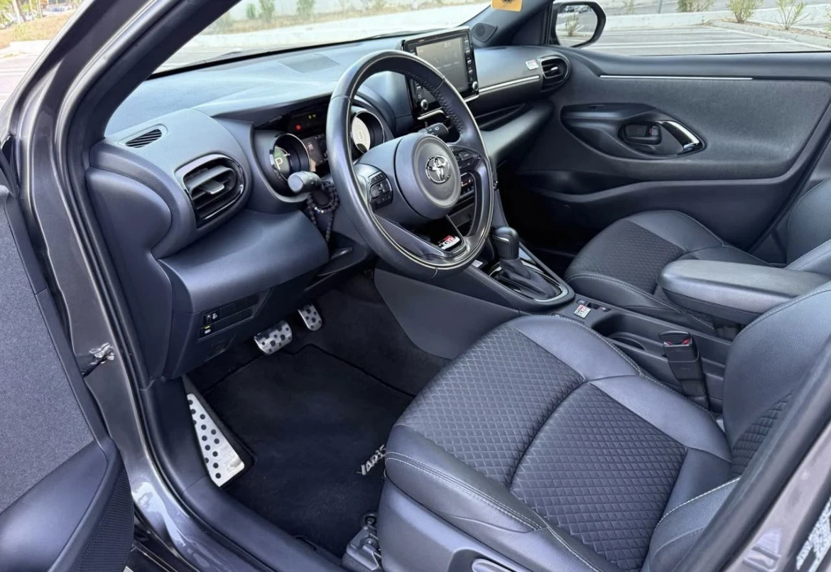 Toyota Yaris Comfort  - изображение 6