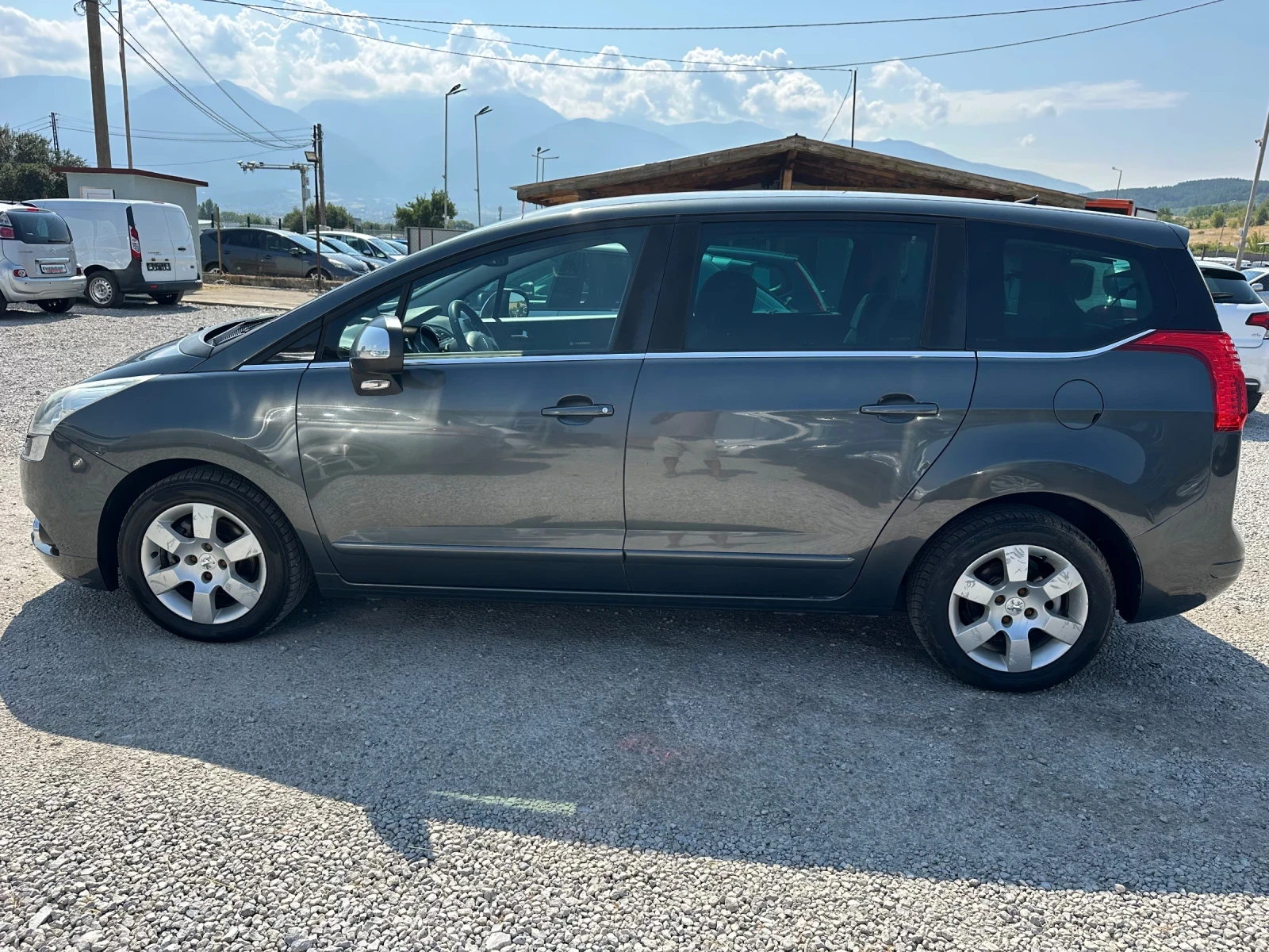 Peugeot 5008 1.6HDI Navi  - изображение 5