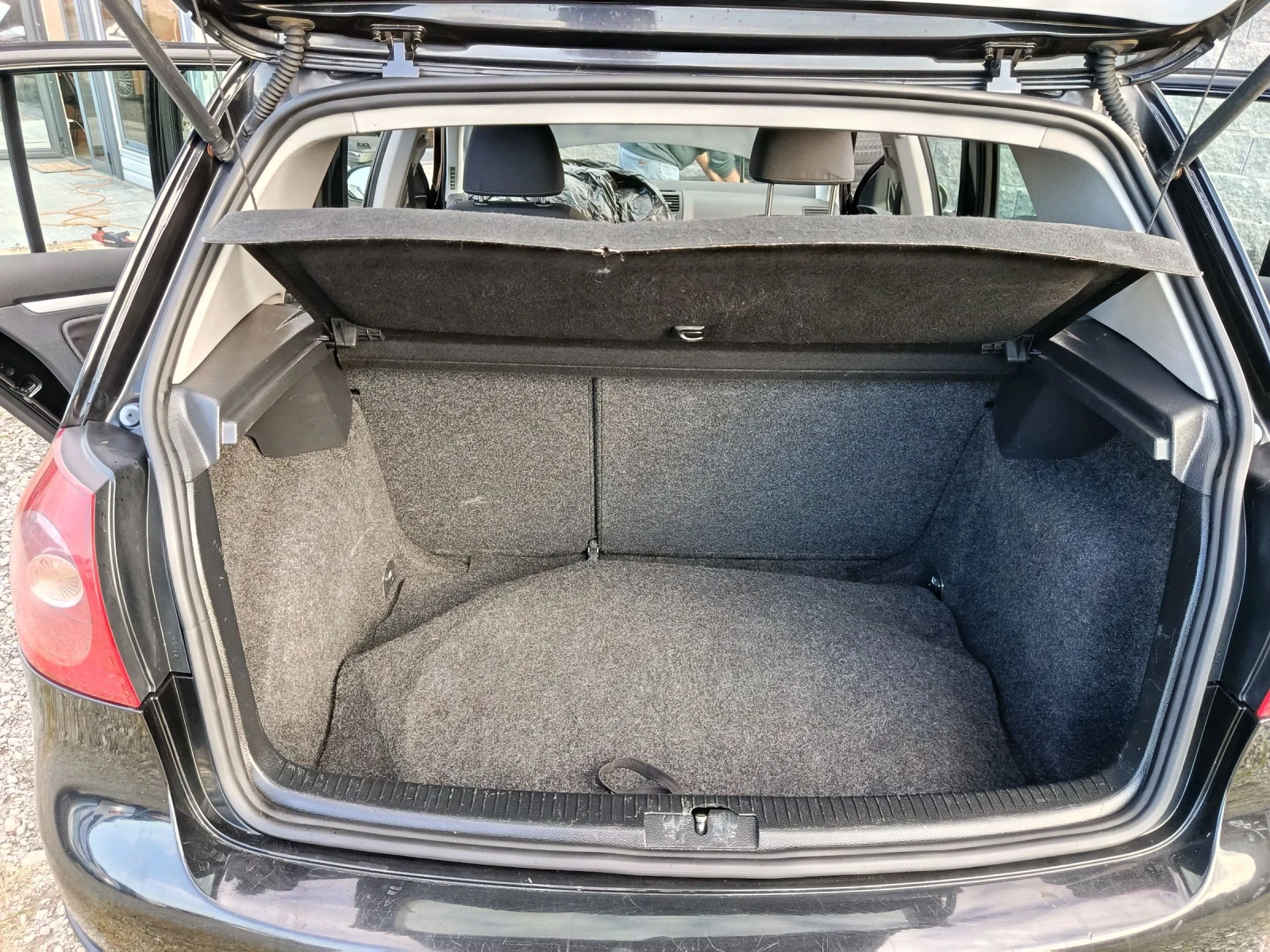 VW Golf 1.6I ГАЗ 102кс. - изображение 7