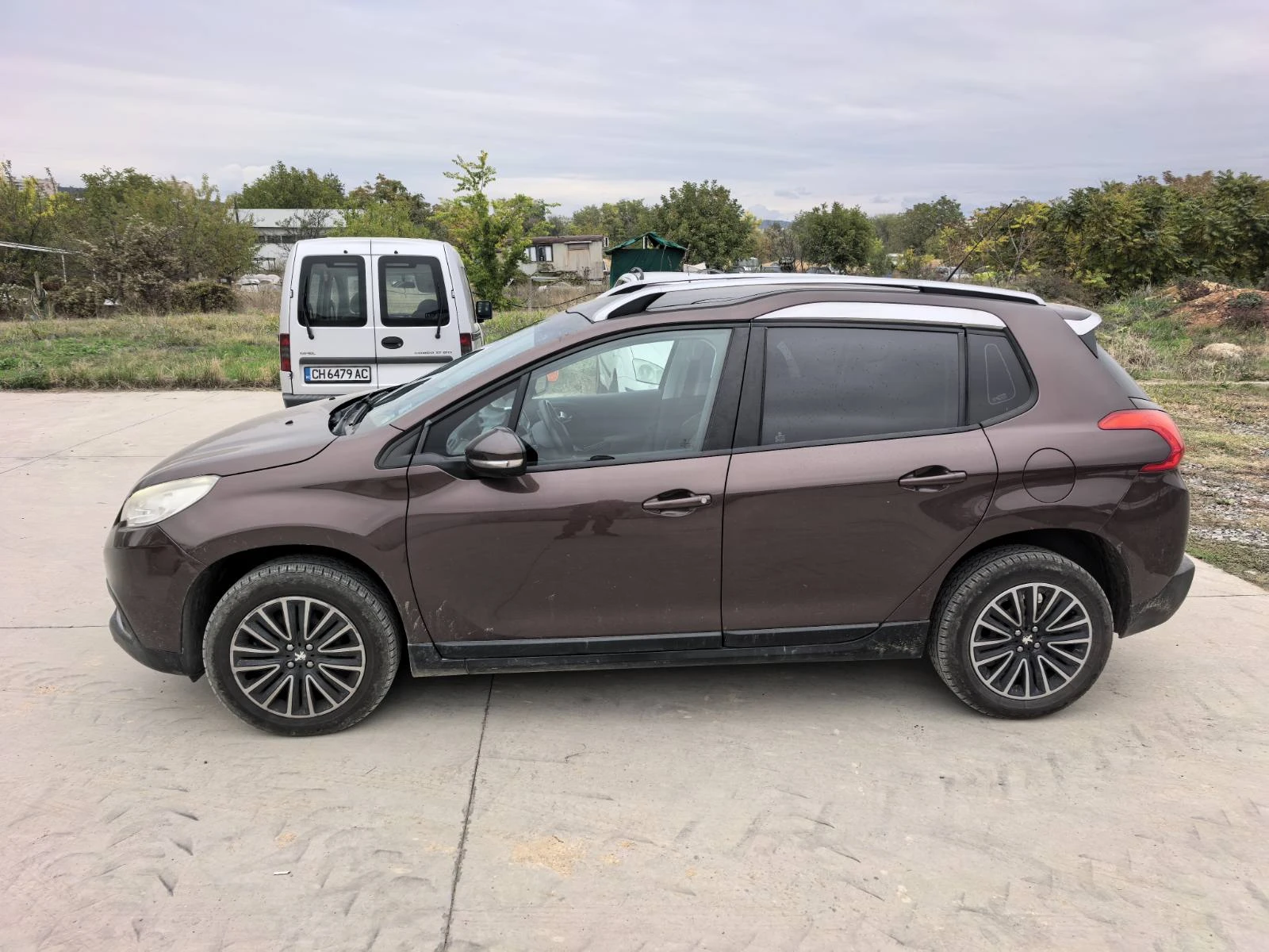 Peugeot 2008 1.2 VTi Active - изображение 2